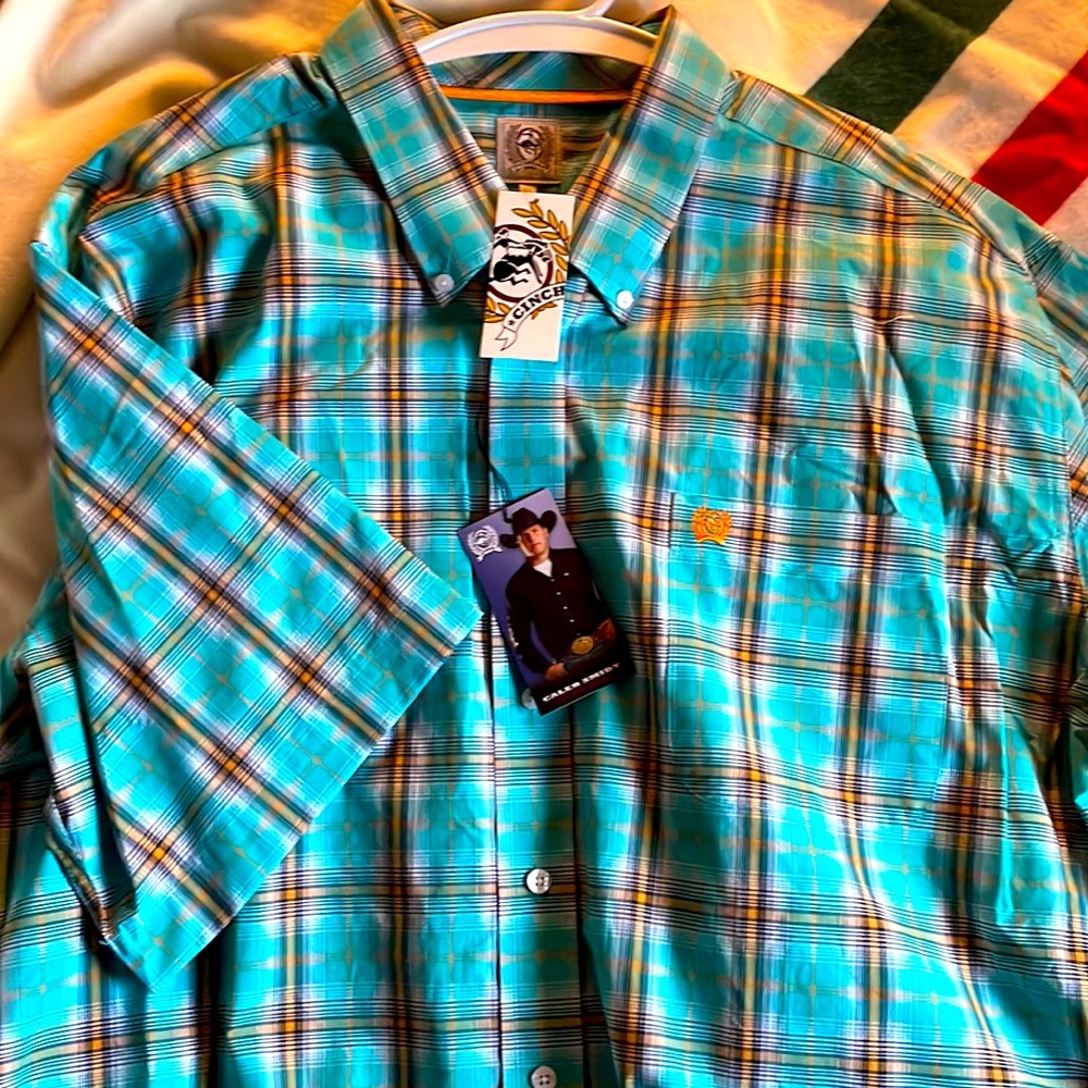 NWT Cinch short sleeve